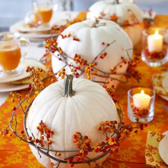 WHITE pumpkin table centerpiece idea - should be an easy DIY