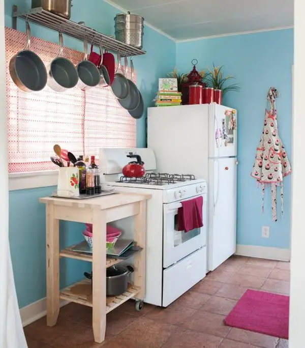 creative storage ideas for a small kitchen.  Tiny kitchen organization idea