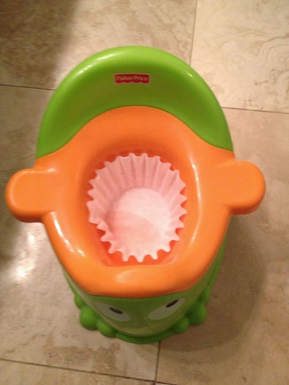 Toddler potty training hack - a coffee filter in the pot