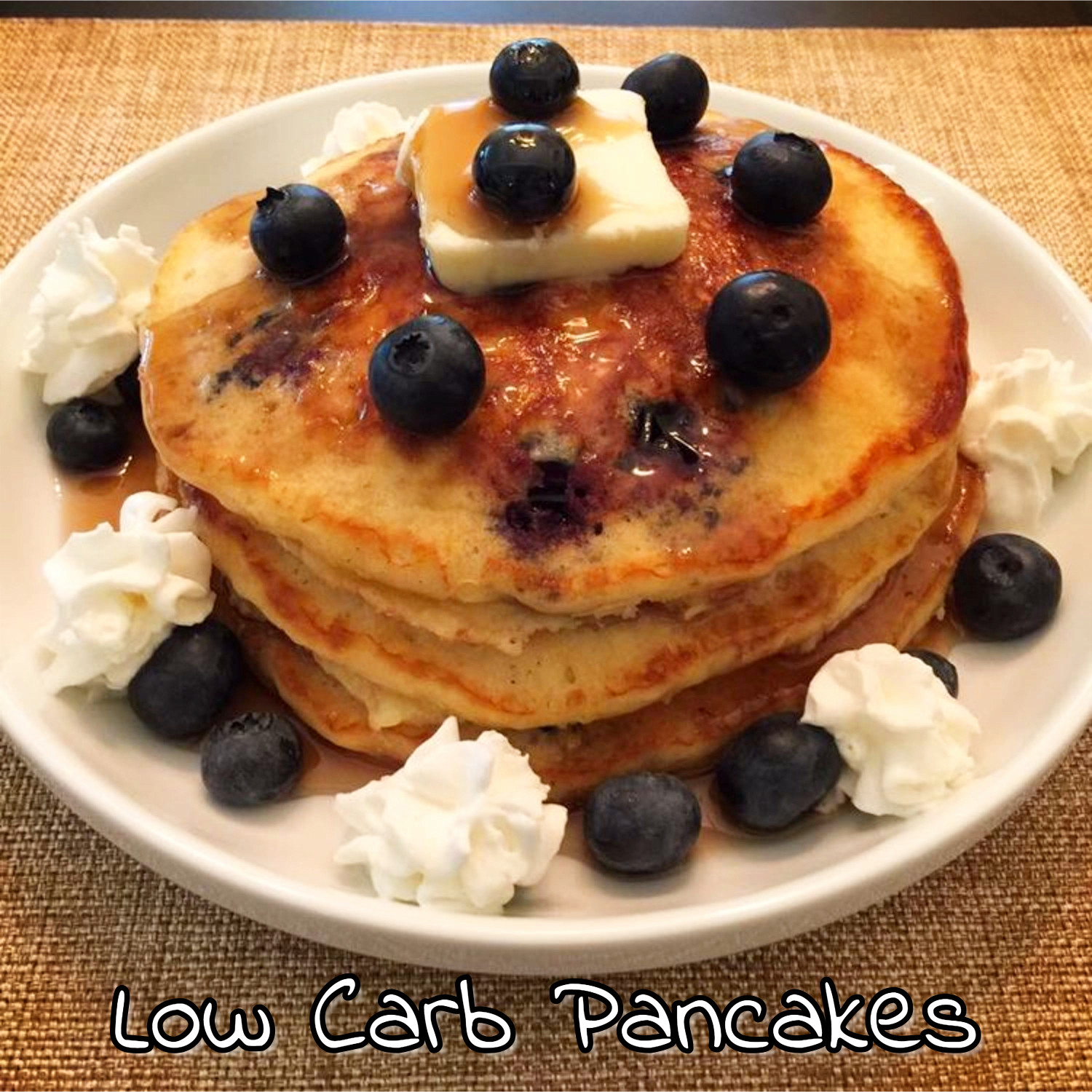 Low carb pancakes recipe - delicious! #lowcarbrecipes #ketogenicdiet #ketorecipes #lowcarbmeals #healthysnacks #healthydinnerrecipes #chickenrecipes #easydinnerrecipes #mealpreprecipes #ketosnacks