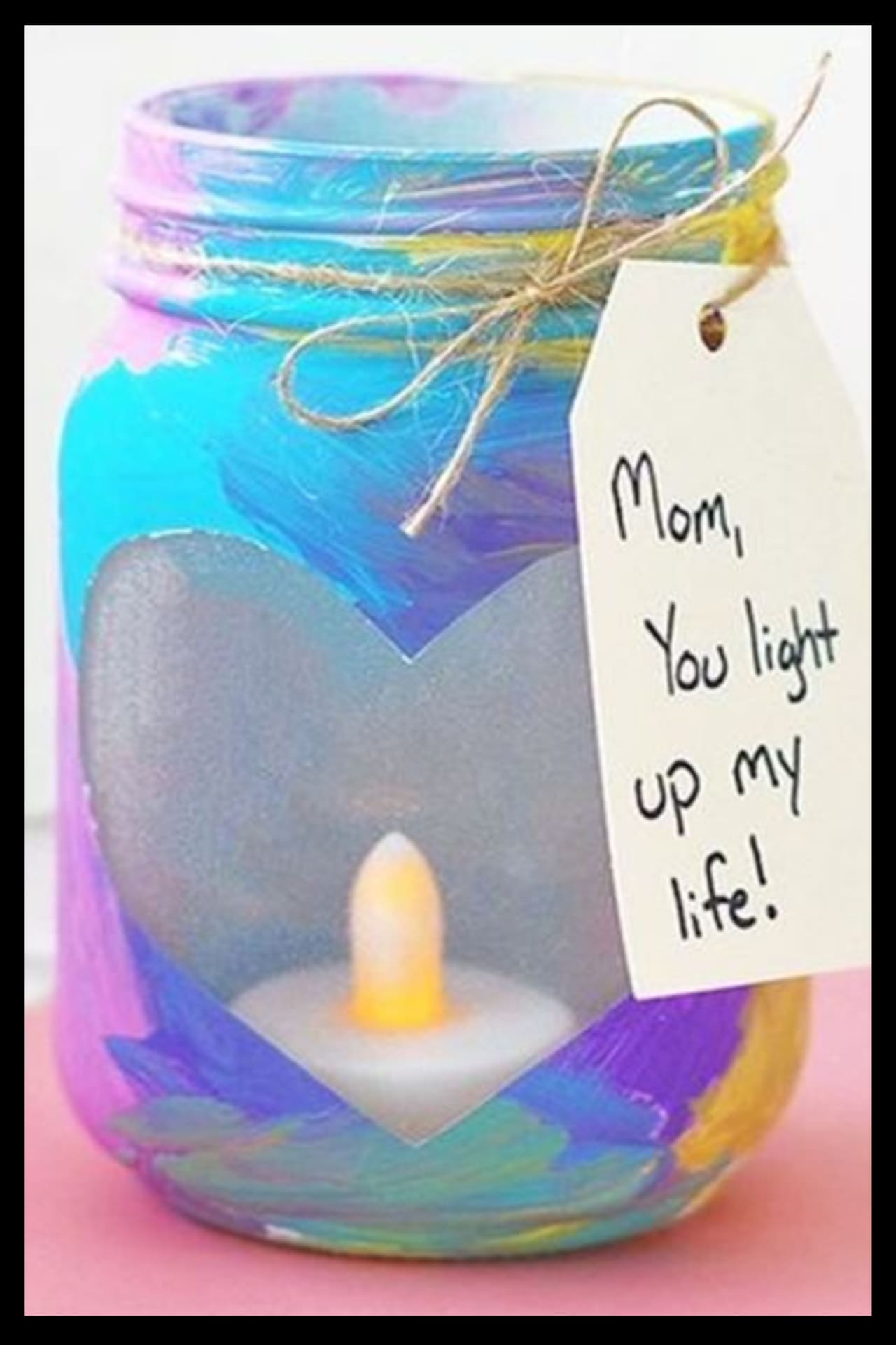 DIY gifts for mom kids can make for homemade mothers day gifts or moms birthday - mason jar gift ideas -mason jar candle crafts