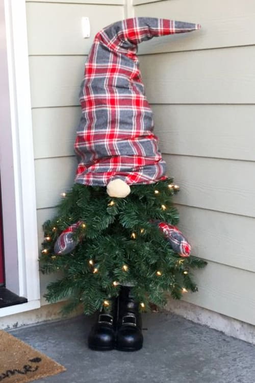 Gnome Christmas Tree DIY Instructions and Pictures - SUPER Cute!