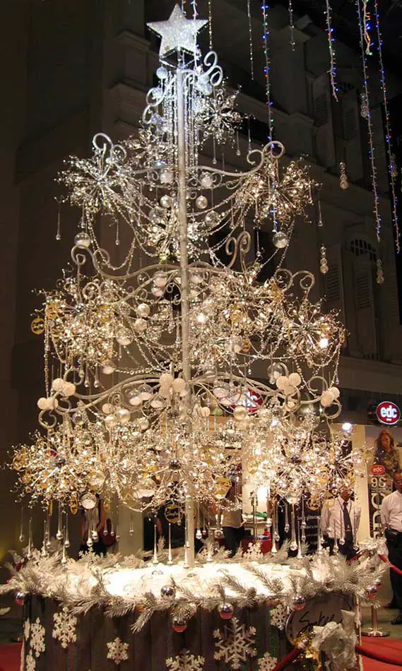 Almost 22,000 diamonds on this fake Christmas tree.  Now THAT