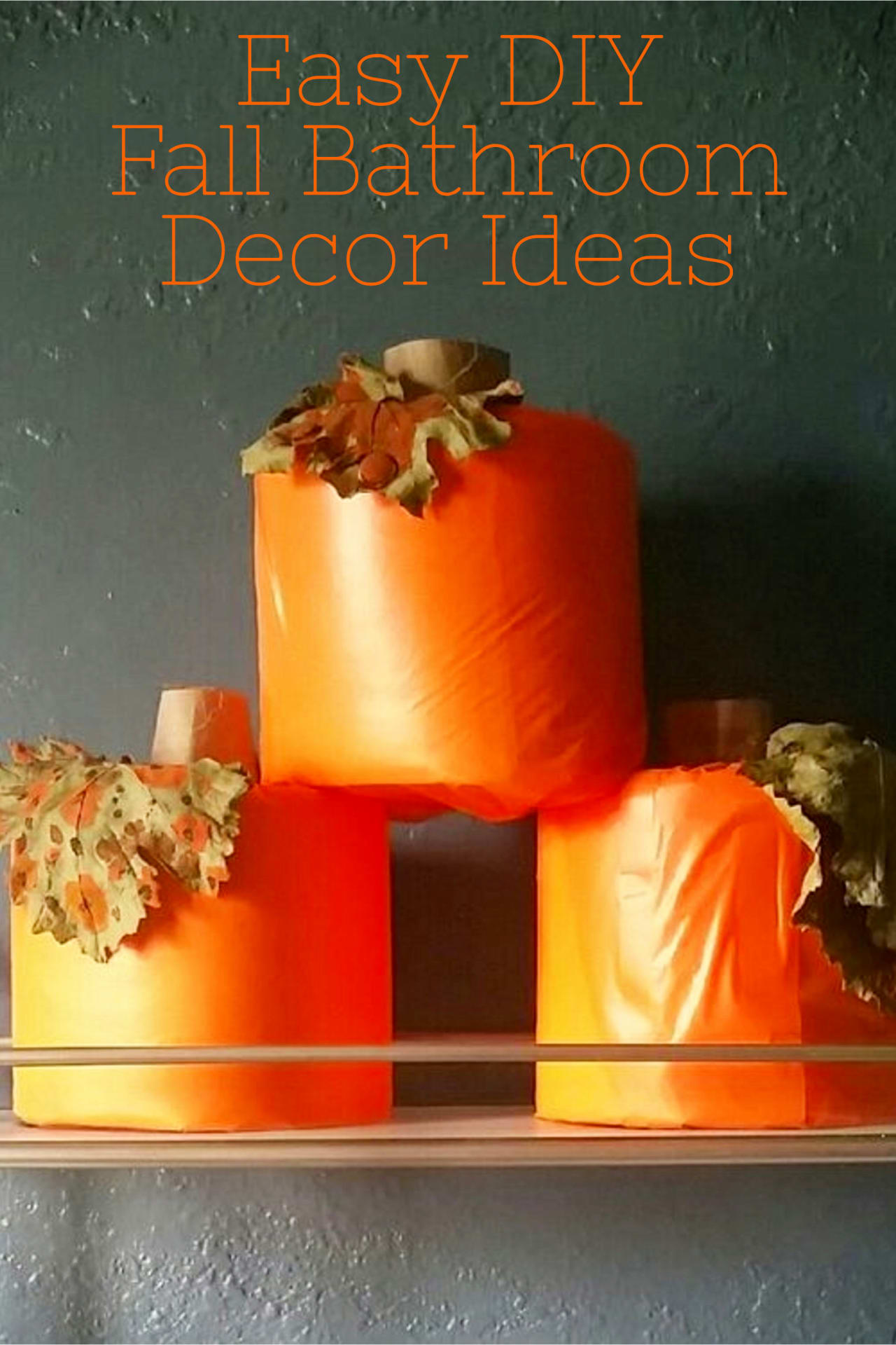 Fall pumpkin decor ideas for your bathroom - Easy DIY pumpkin decorating ideas to decorate for Fall and Autumn in your bathroom
