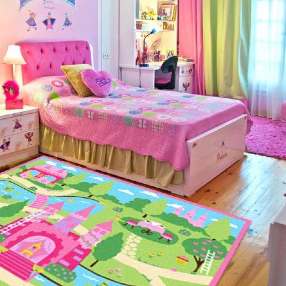 I love this little girl's bedroom idea!  Lots more super cute ideas on this page.