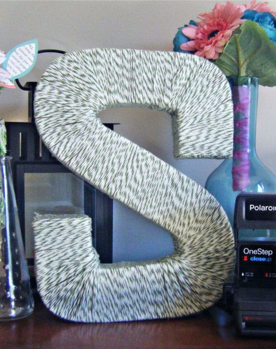 DIY yarn wrapped letters - decorative lettering