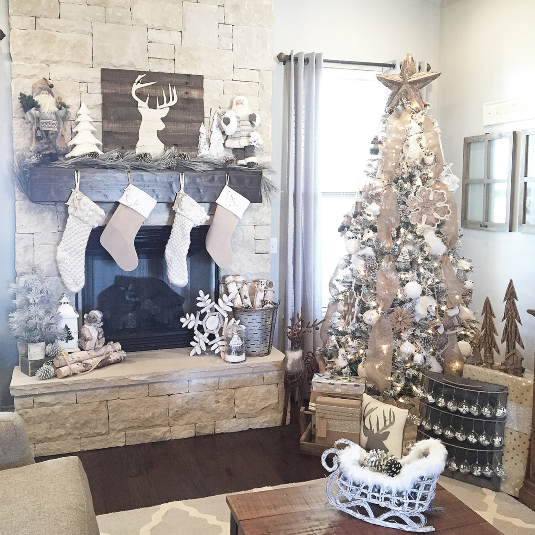 Farmhouse Christmas Decor Ideas for your home this Holiday season. Love these DIY farmhouse Christmas decorating ideas!