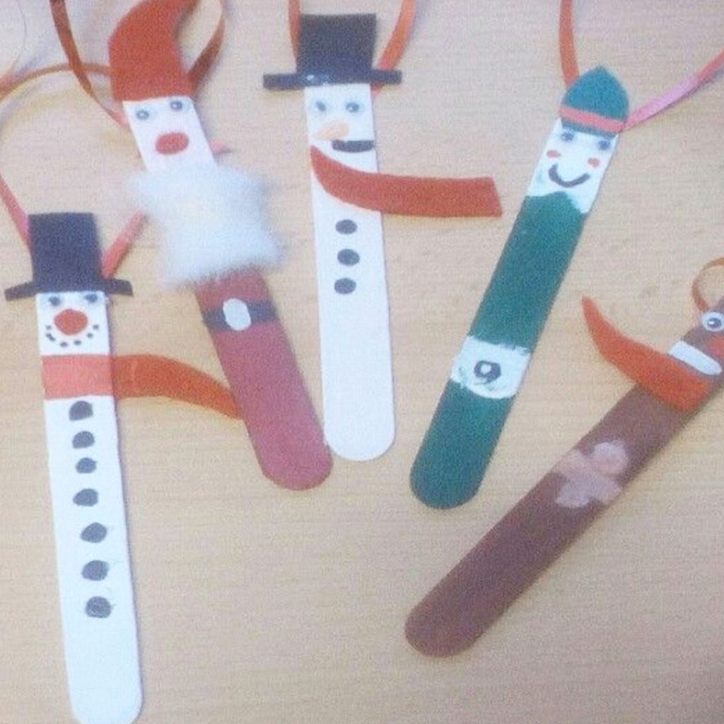 Popsicle Stick Christmas Crafts & Ornaments-With PICTURES - Clever DIY ...