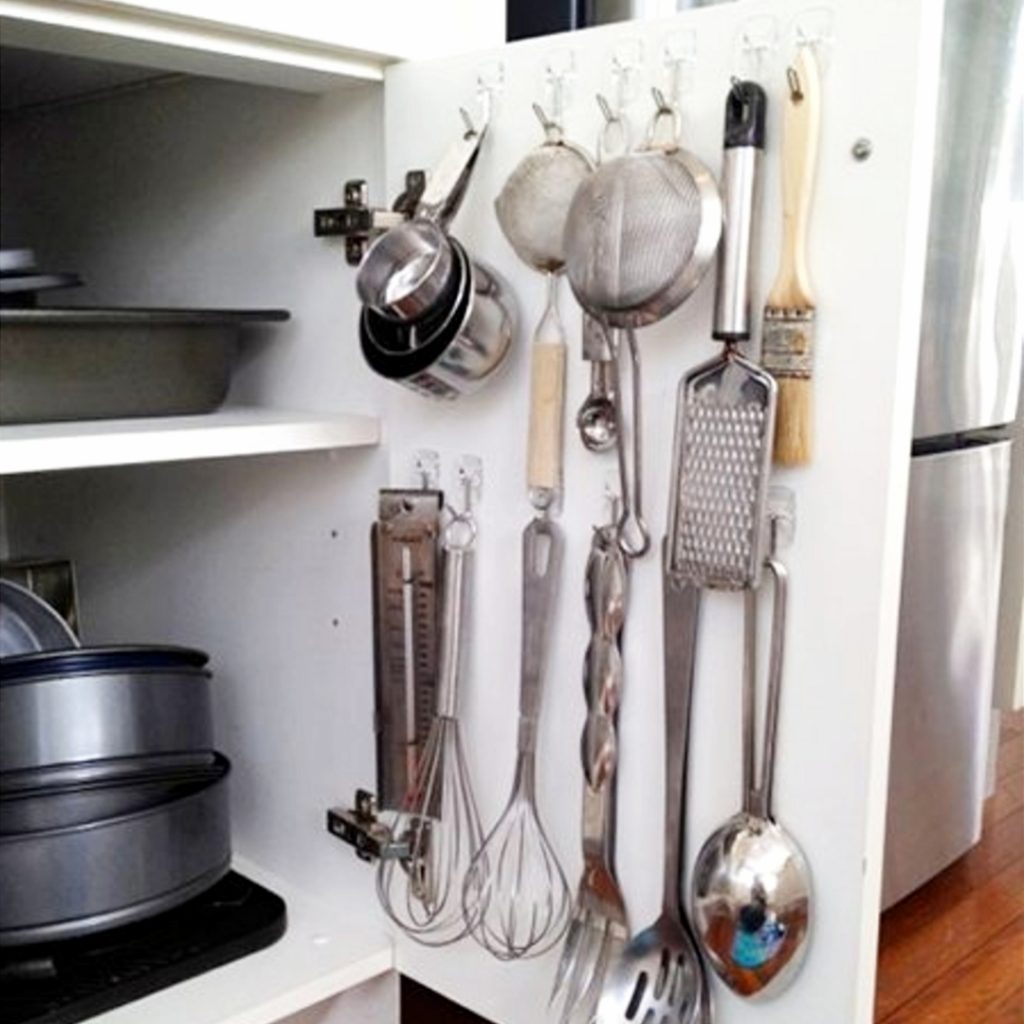 Small Space Storage Hacks - Creative DIY Storage Solutions for Small Spaces, Small Rooms, Small Houses, Apartments, Cottages and Condos.  Storage hacks and organization ideas to get more room for organizing clutter and other stuff
