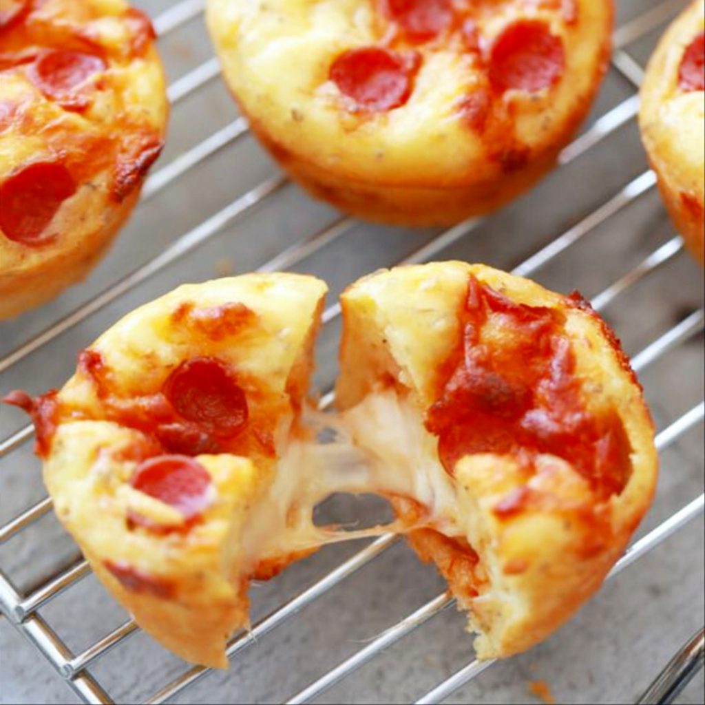 pizza muffins - easy recipes kids can make #easyrecipeskidscanmake #easyrecipesforkids #recipesforkids #kidsactivities #kidscooking #easyrecipes #simpleideasforkids #afterschoolsnacks #kids #easyrecipe #kidsinthekitchen #healthysnacksforkids #healthymeals #craftsforkids