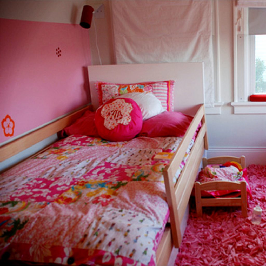 Girls bedroom decorating ideas for little girls bedroom #littlegirlsroom #bedroom #bedroomideas #bedroomdecor #diyhomedecor #homedecorideas #diyroomdecor #littlegirl #toddlergirlbedroomideas #toddler #diybedroomideas #pinkbedroomideas