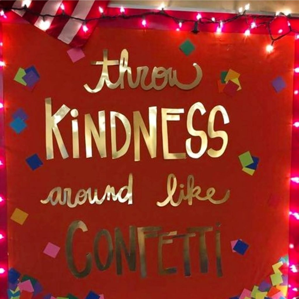 Bulletin Boards Ideas for Teachers and Classrooms (high school, primary school, kindergarten, pre-k, middle school etc) #classroombulletinboards #schoolbulletinboards #bulletinboards #teacherbulletinboards #motivationalbulletinboards #classroomdecor