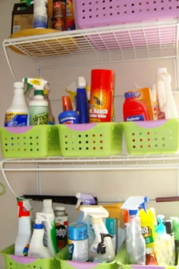 Dollar Store DIY! Easy Dollar Store Hacks for Parents - Mom Hacks for Organizing Life on a Budget. These are awesome parenting hacks from Dollar Stores that you can do TODAY!