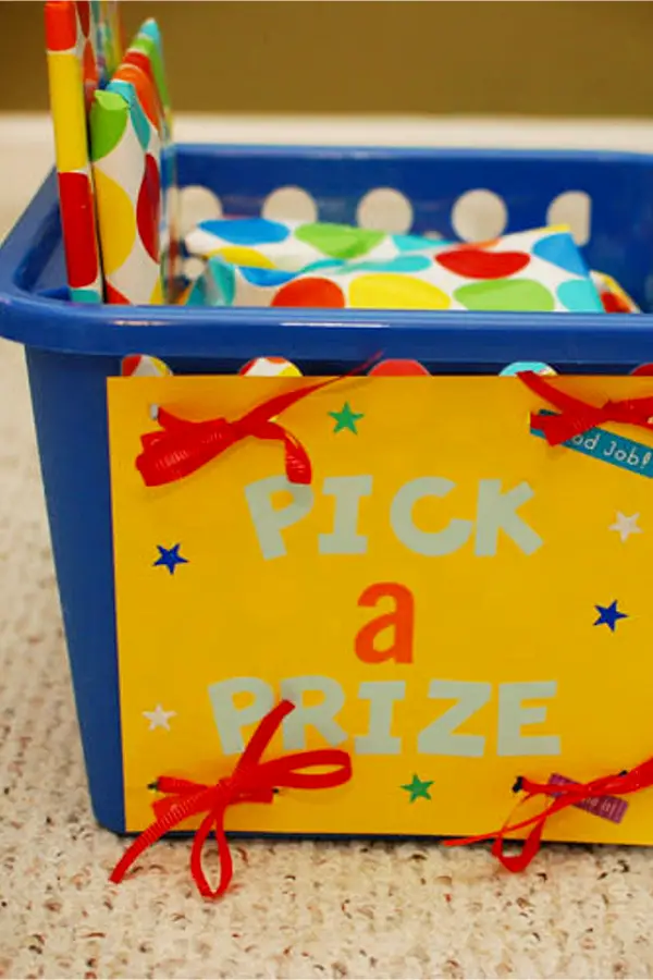 Dollar Store DIY! Easy Dollar Store Hacks for Parents - Mom Hacks for Organizing Life on a Budget. These are awesome parenting hacks from Dollar Stores that you can do TODAY!