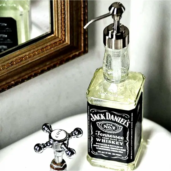 Jack Daniels Bottle Crafts - DIY Jack Daniels Soap Dispenser