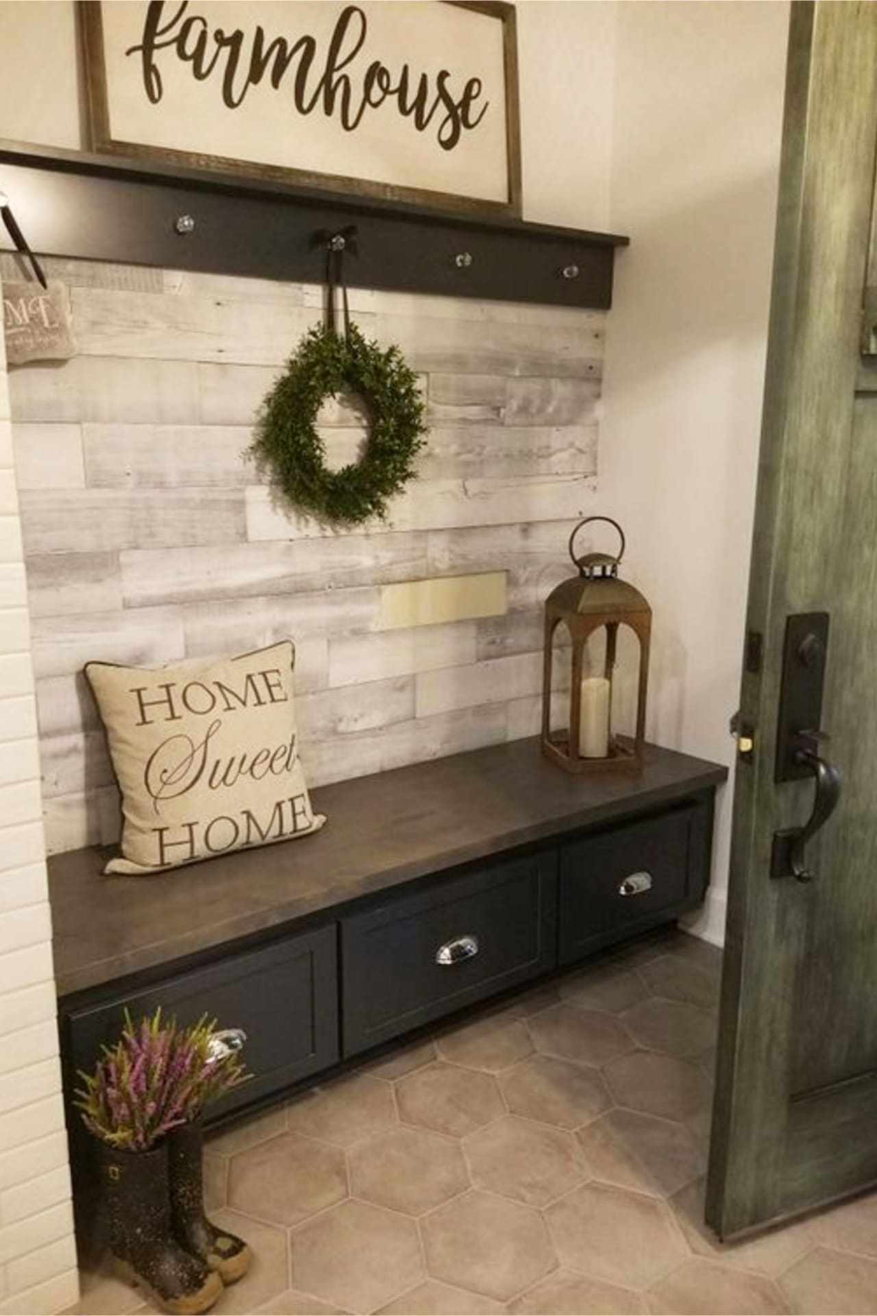 mudroom ideas - easy DIY mudroom ideas - simple mud rooms ideas for entryway way, laundry, entrance off porches and more mudroom ideas