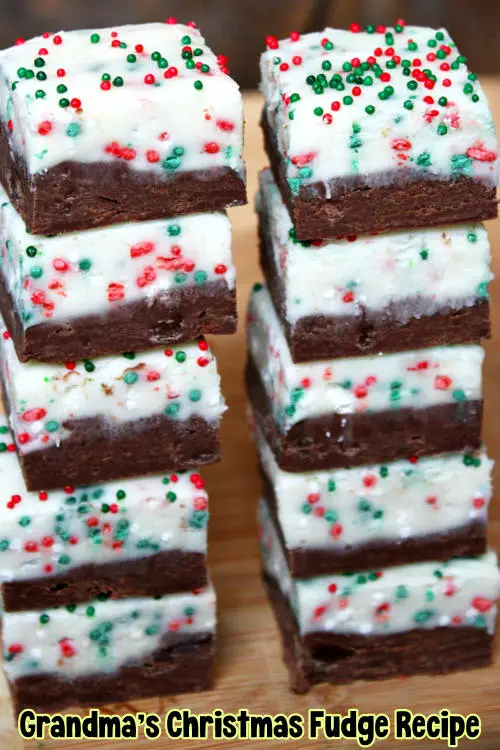Easy Christmas Fudge Recipe - this simple holiday fudge is just like the homemade fudge my garndmother used to make every Christmas - easy Christmas desserts and seet treats for a crowd - Holiday party dessert ideas for the dessert table and food candy gift ideas to make as Christmas gifts