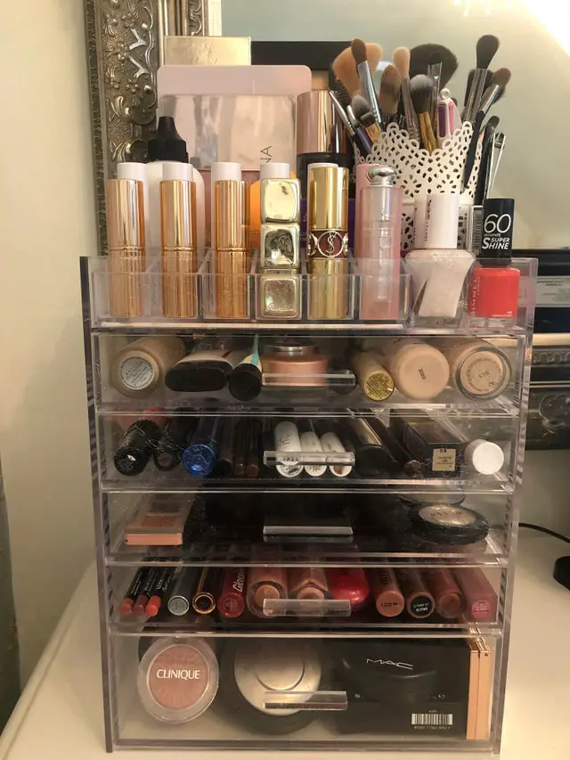 makeup storage and organization ideas for small spaces and small rooms