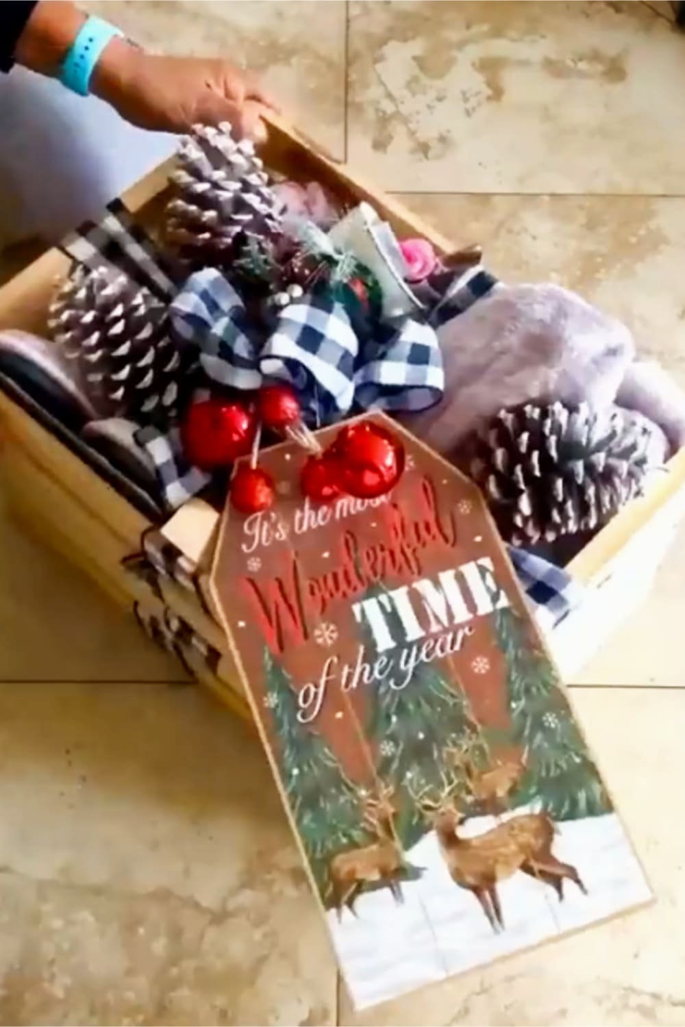 Christmas gift crate box your can DIY
