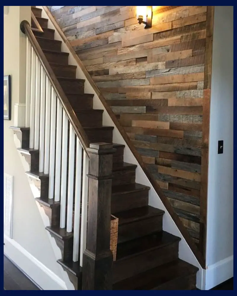 stairway wall with pallet accent