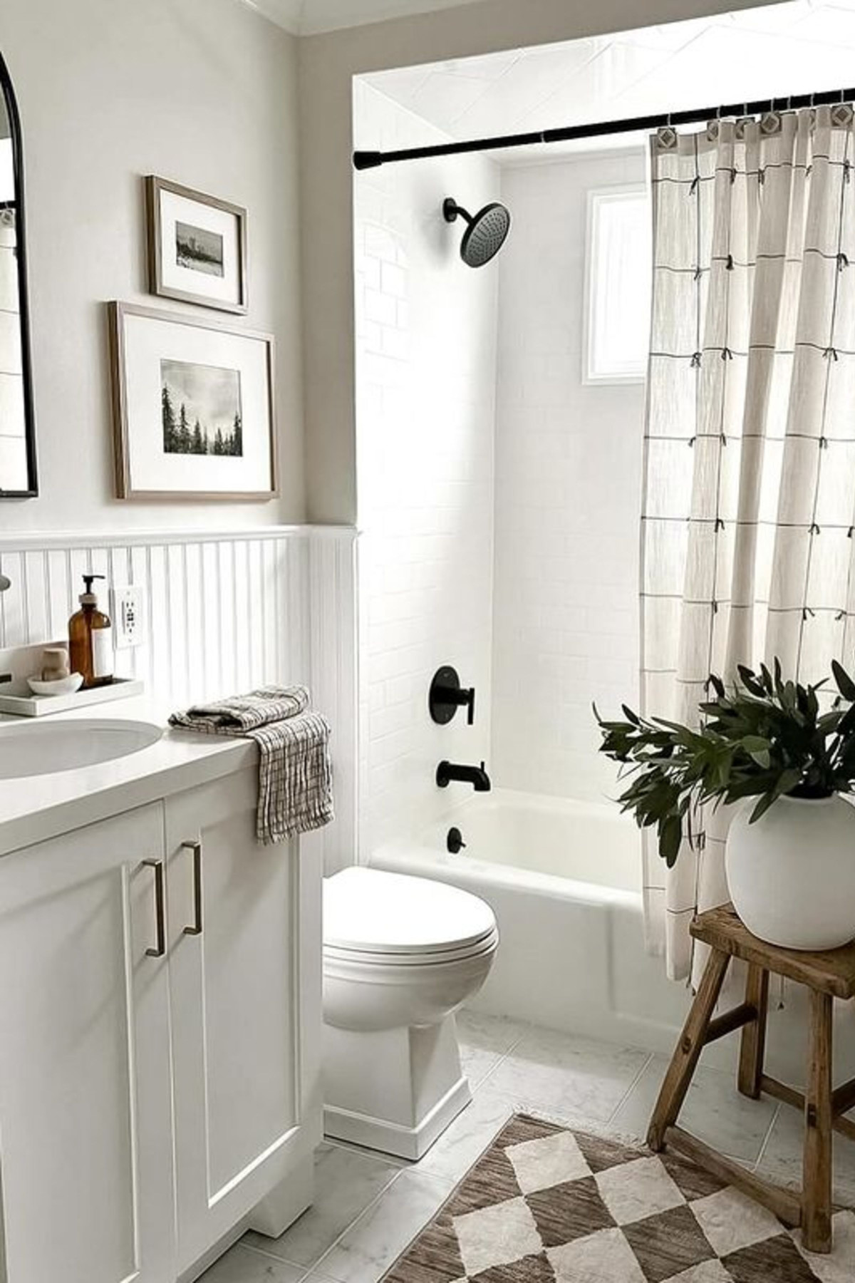 classic neutral white bathroom decor ideas