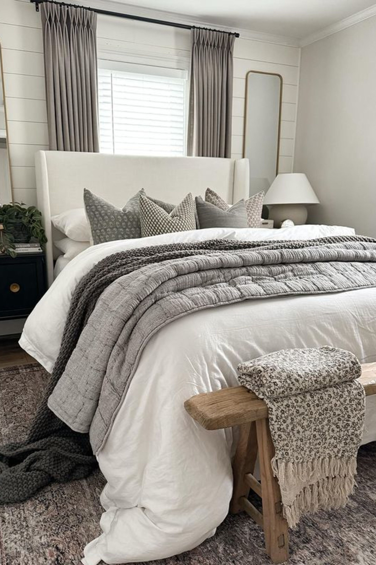 grey white bedroom ideas