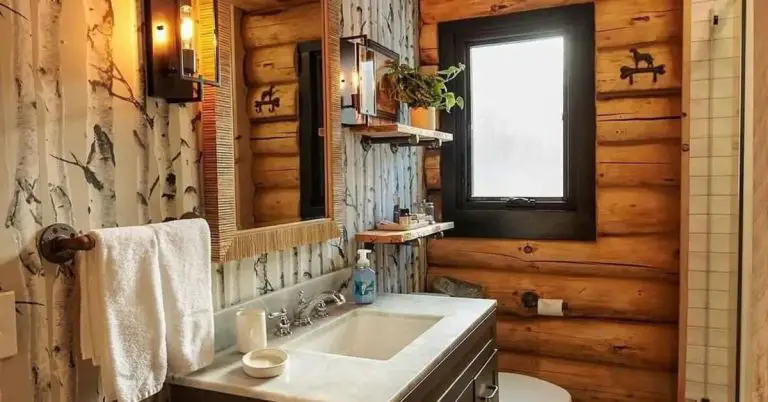 Rustic Country Chic Bathroom Decor Ideas with A Primitive Outhouse Vibe